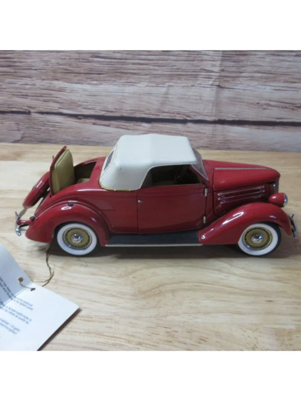 1936 Ford Deluxe Cabriolet Convertible Franklin Mint 1:24 Diecast